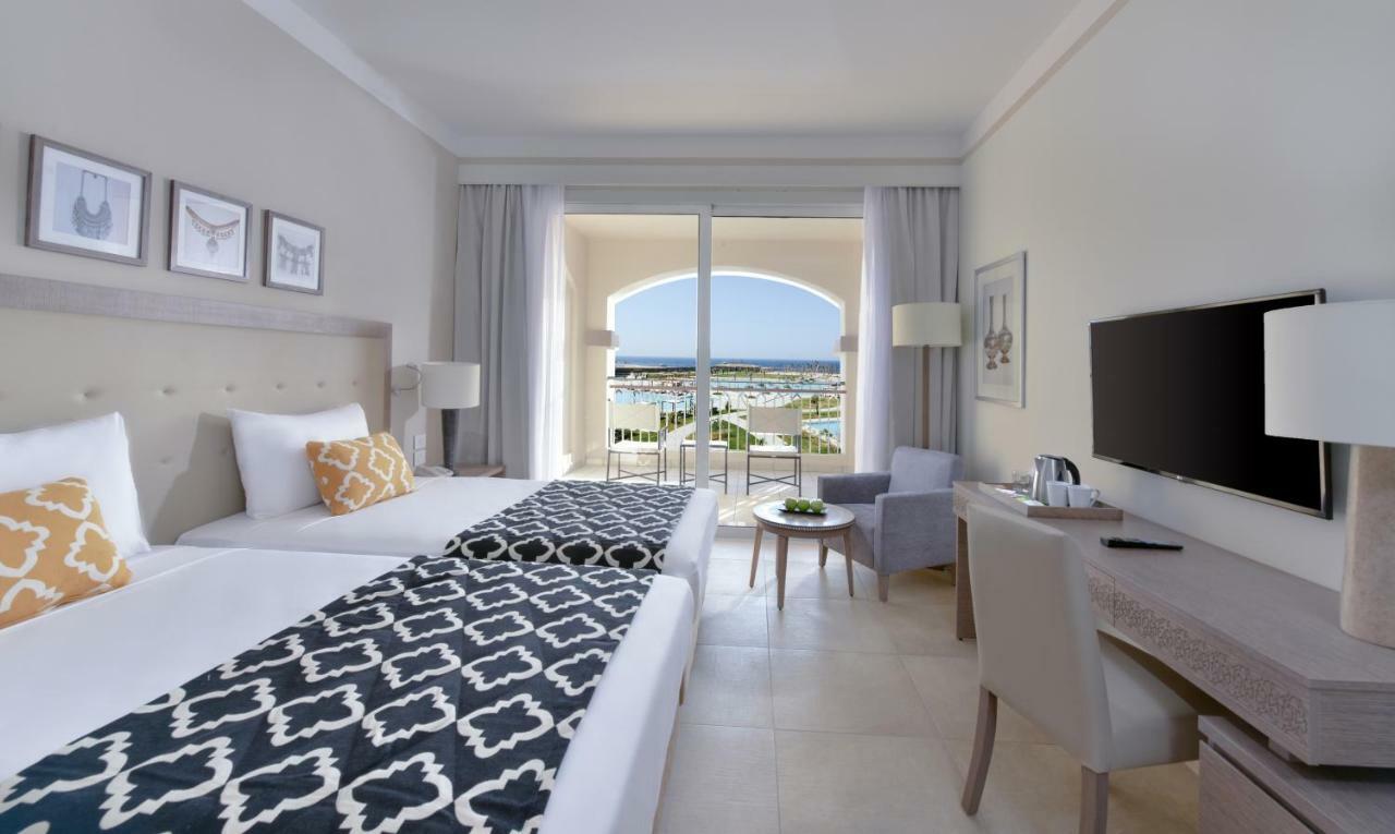 Steigenberger Resort Alaya Marsa Alam - Red Sea - Adults Friendly 16 Years Plus โครายาเบย์ ภายนอก รูปภาพ A room at the hotel