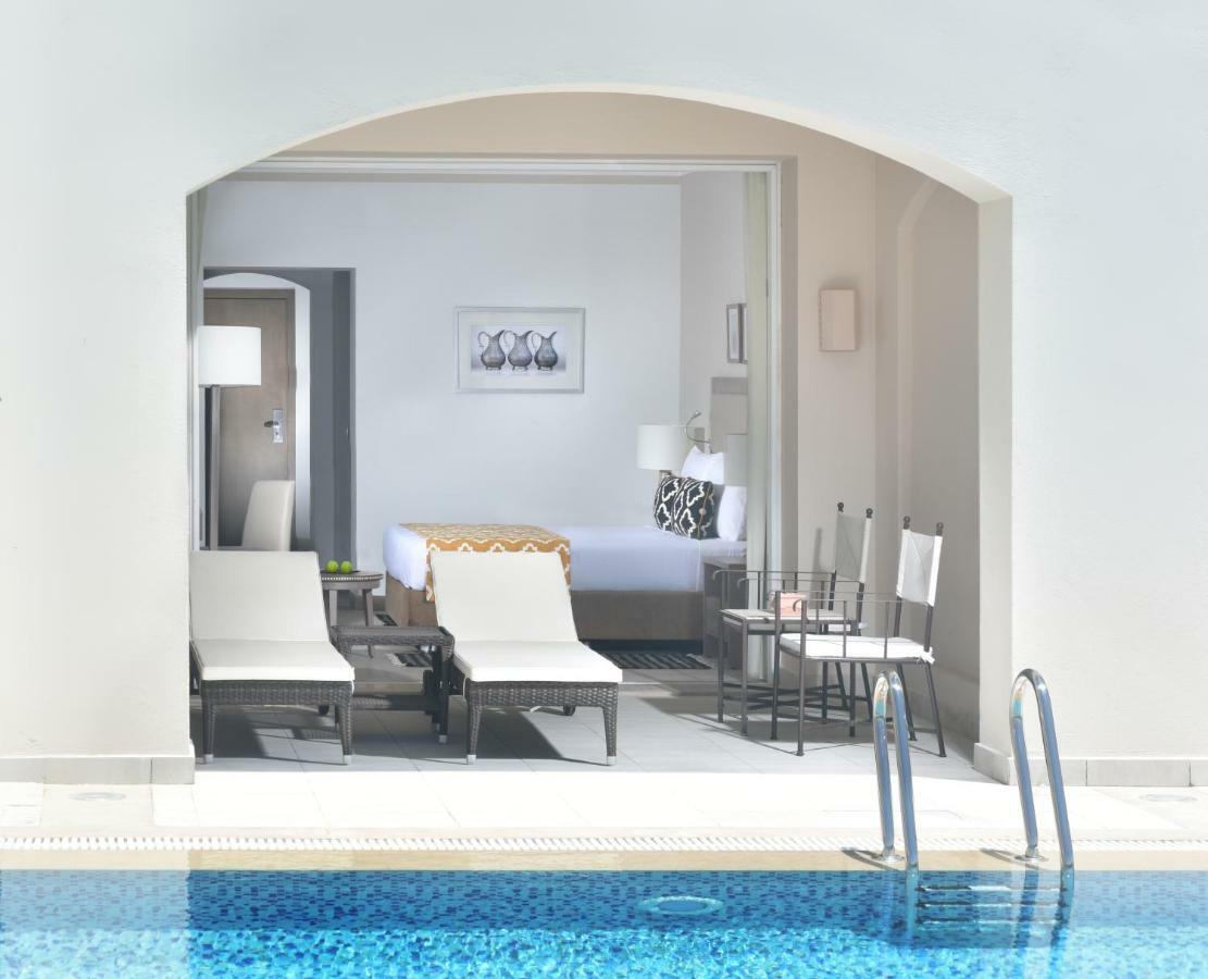 Steigenberger Resort Alaya Marsa Alam - Red Sea - Adults Friendly 16 Years Plus โครายาเบย์ ภายนอก รูปภาพ A poolside room at the hotel